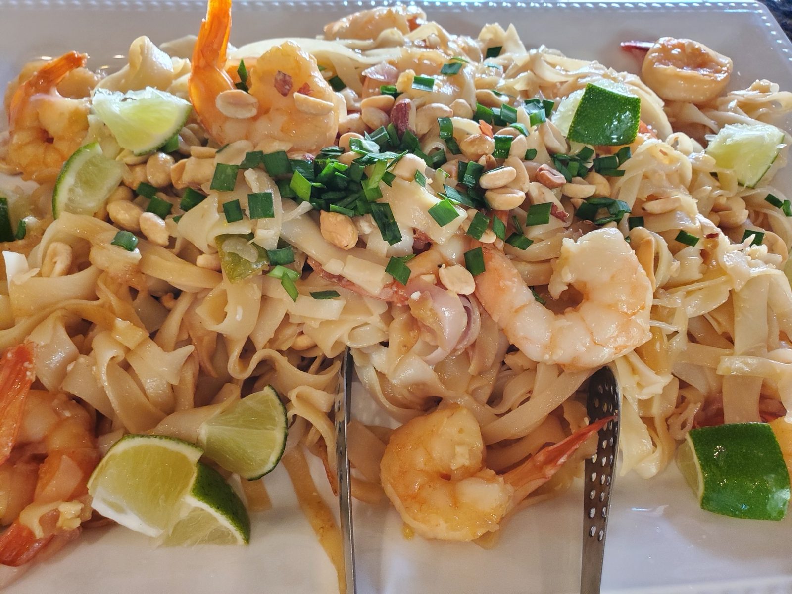 Pad Thai with shrimp and lime