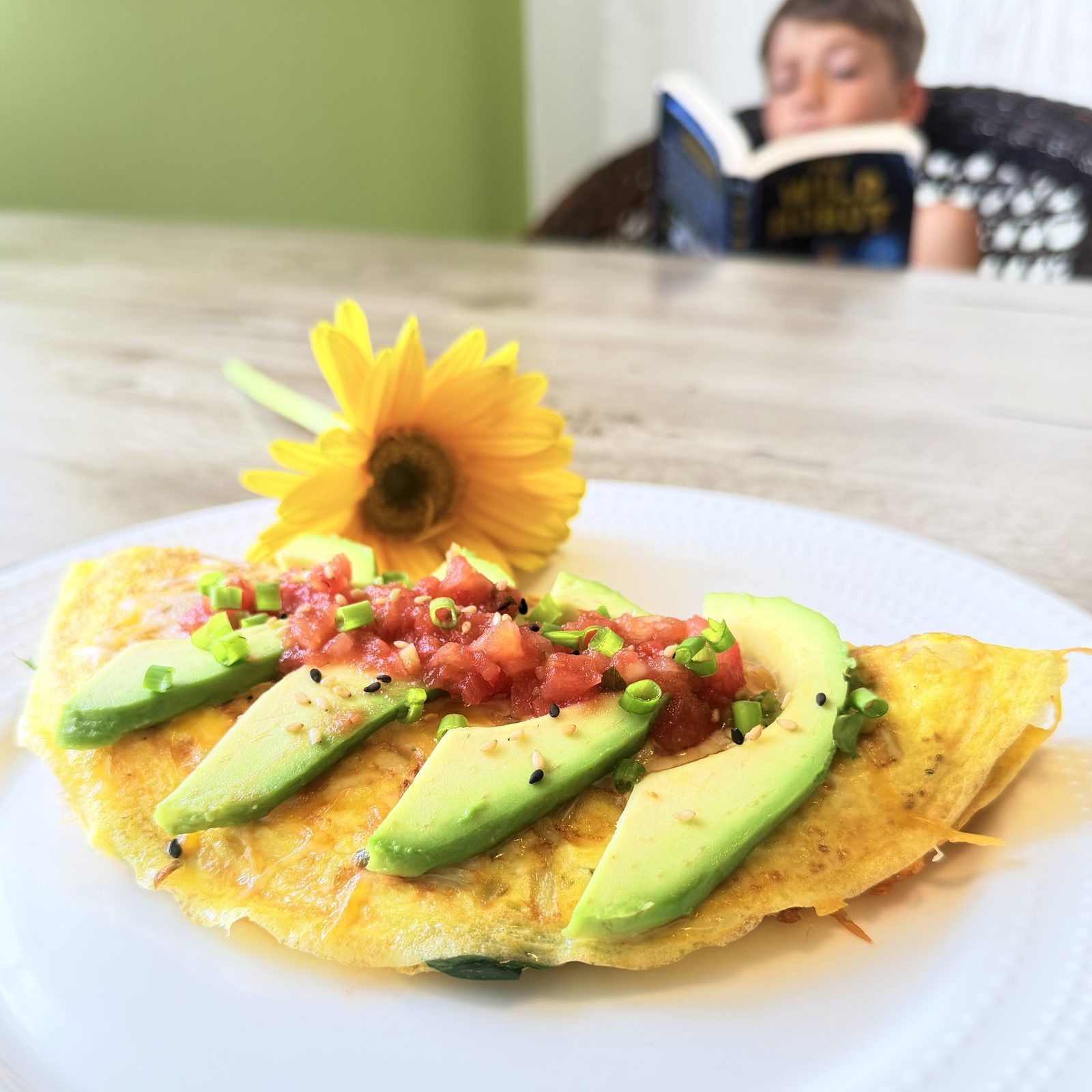 Omelette with avocado and fresh salsa