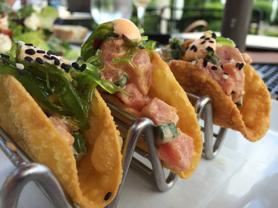 Ahi poke taco